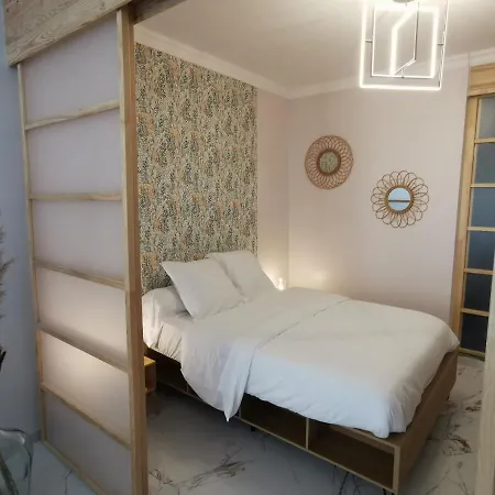 Апартаменты Proche Mer, Vieille Ville. Luxueux *